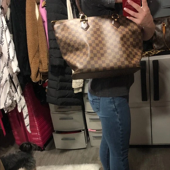 Louis Vuitton Saleya MM - Picture 4 of 15